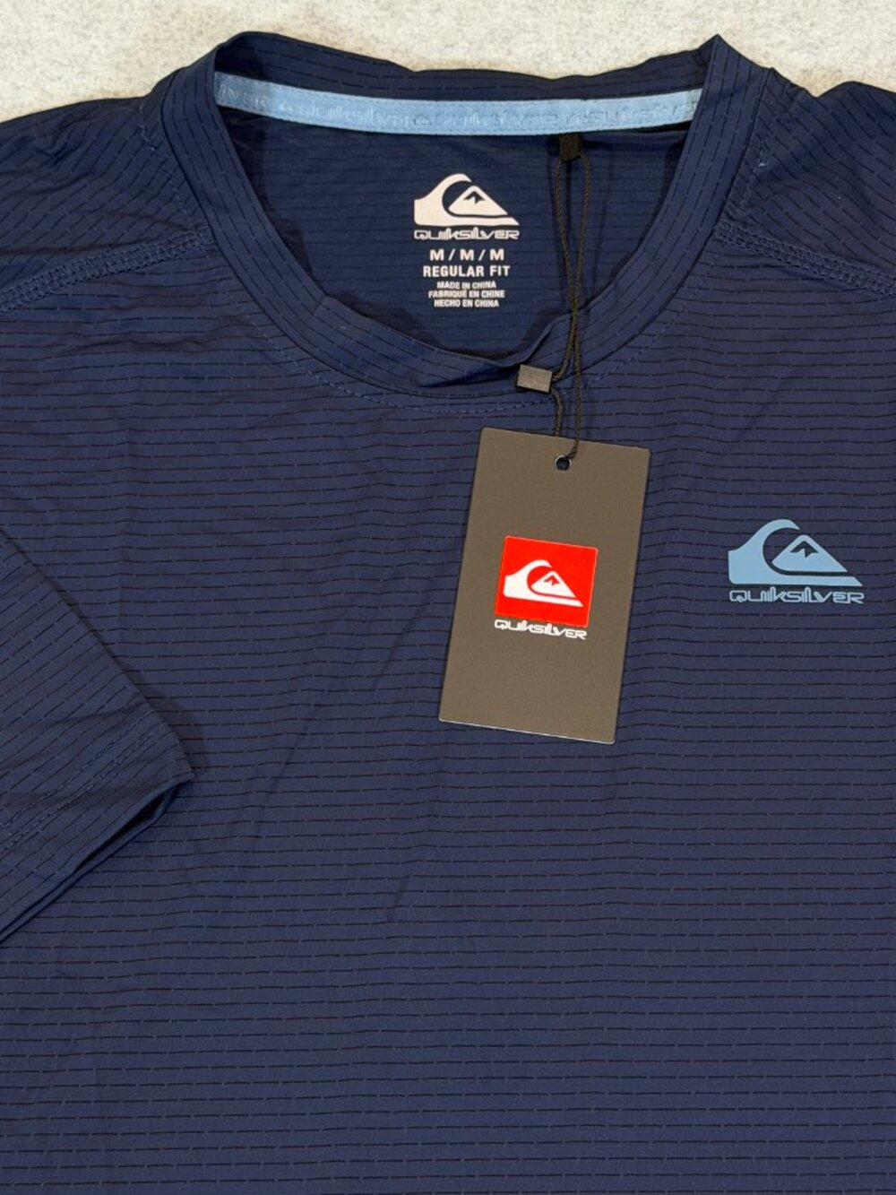 Quiksilver Mens DryFlight Performance T-Shirt Dress Blue M Tech Tee Wicking NWT